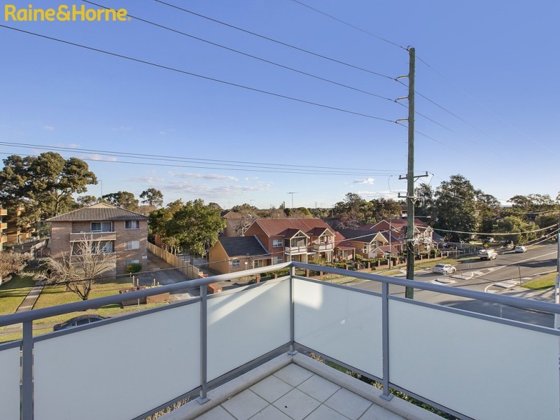 28/26-32 Princess Mary Street, St Marys NSW 2760