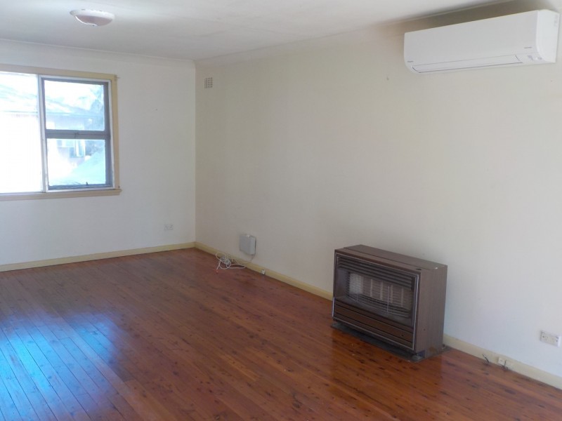 8 Chester Avenue, Cambridge Park NSW 2747