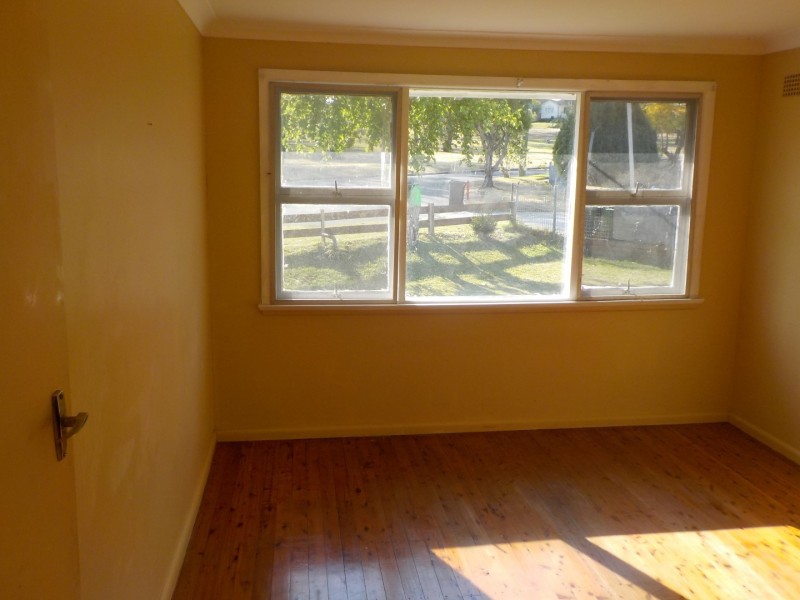 8 Chester Avenue, Cambridge Park NSW 2747