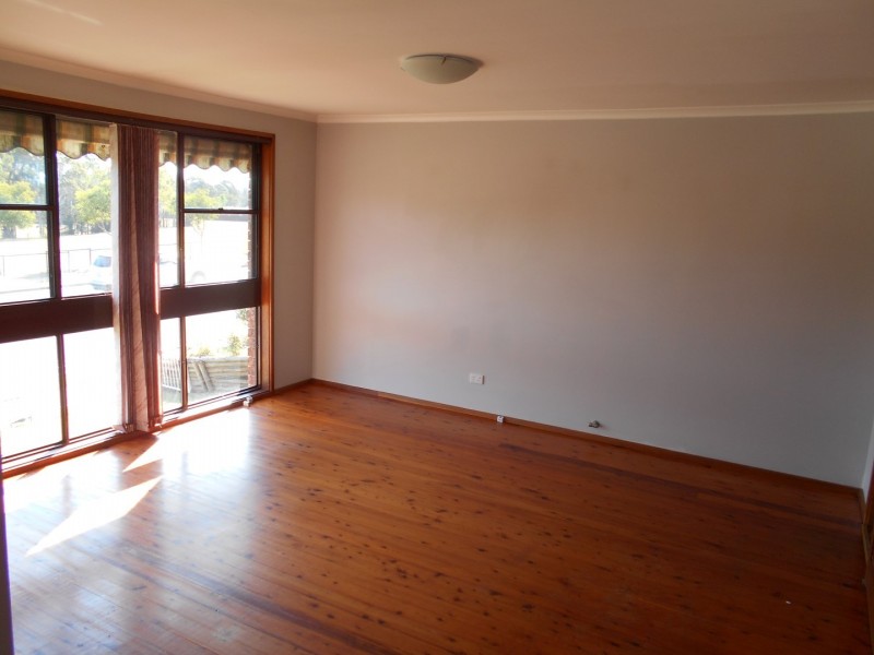 165 Banks Drive, St Clair NSW 2759