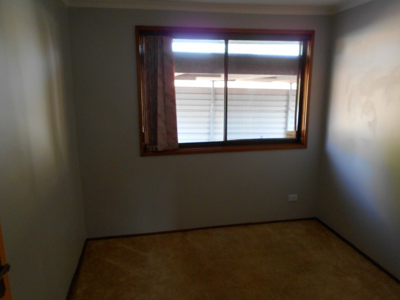 165 Banks Drive, St Clair NSW 2759