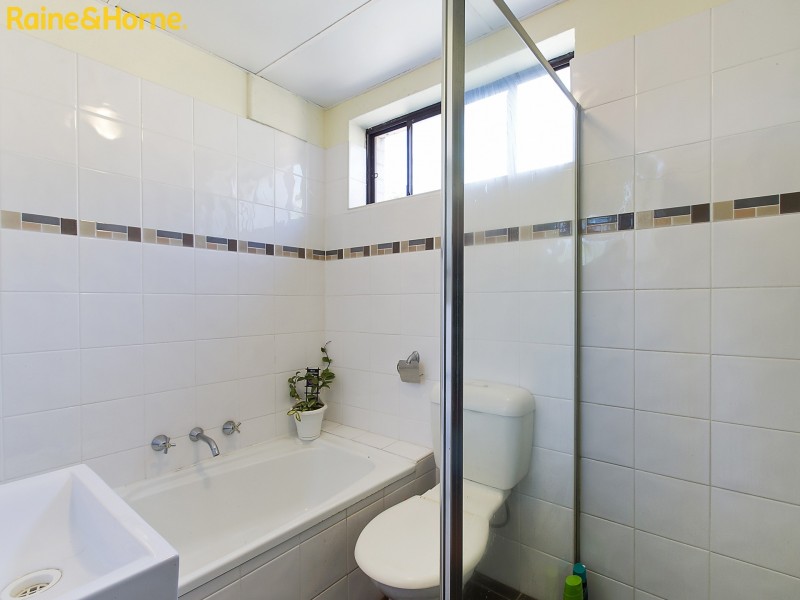 24/56 Park Avenue, Kingswood NSW 2747