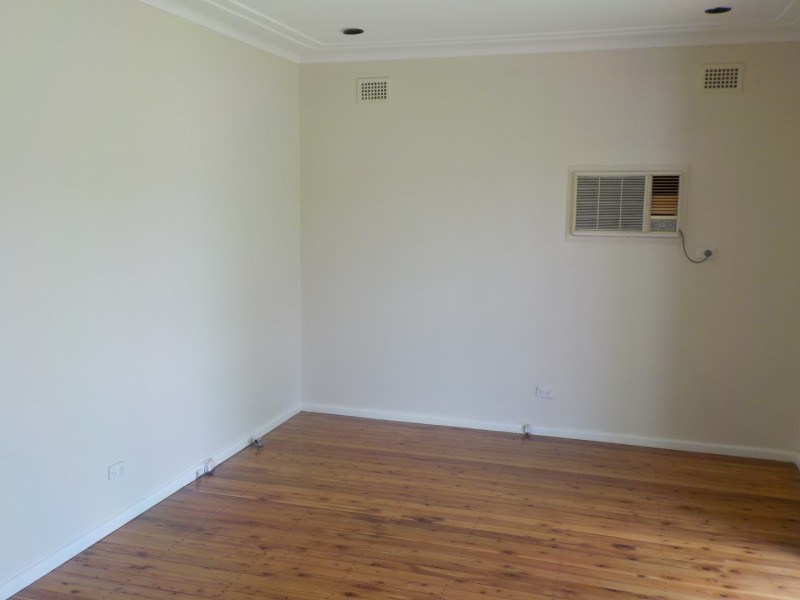 19 Melbourne Street, Oxley Park NSW 2760