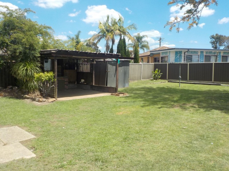19 Melbourne Street, Oxley Park NSW 2760