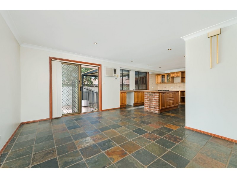 7 MELVILLE ROAD, St Clair NSW 2759