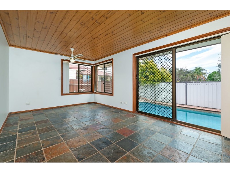 7 MELVILLE ROAD, St Clair NSW 2759