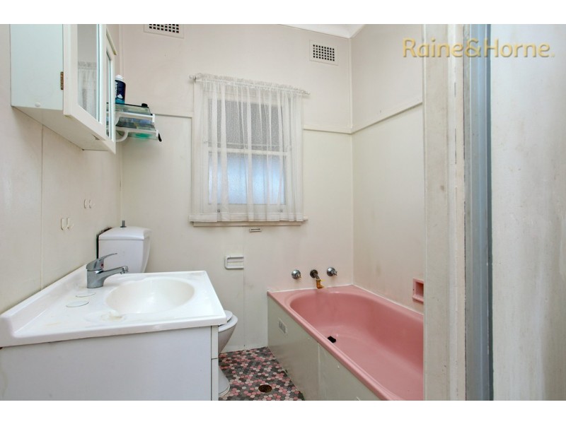 36 CARPENTER STREET, Colyton NSW 2760