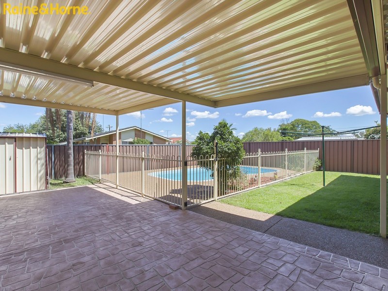 8 MOROTAI STREET, Whalan NSW 2770