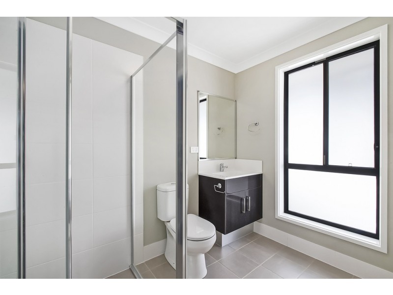 7B Alana Avenue, Quakers Hill NSW 2763