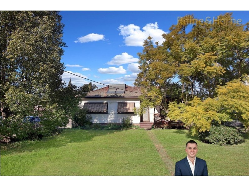 15 Hobart St, Oxley Park NSW 2760