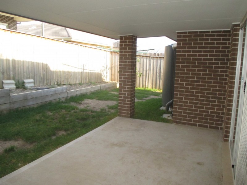 3 Hassall Way, Glenmore Park NSW 2745