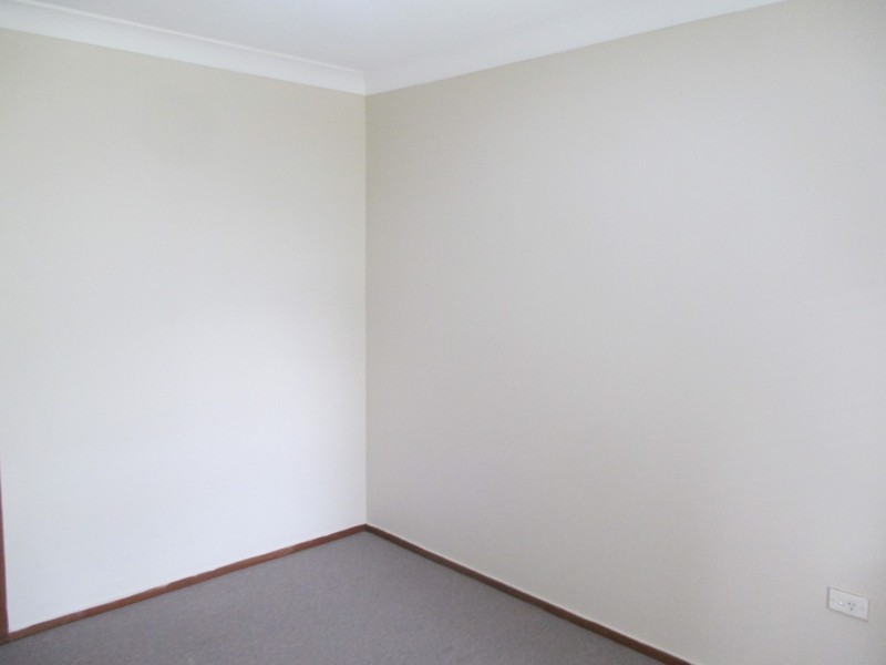 6 Grevillea Drive, St Clair NSW 2759