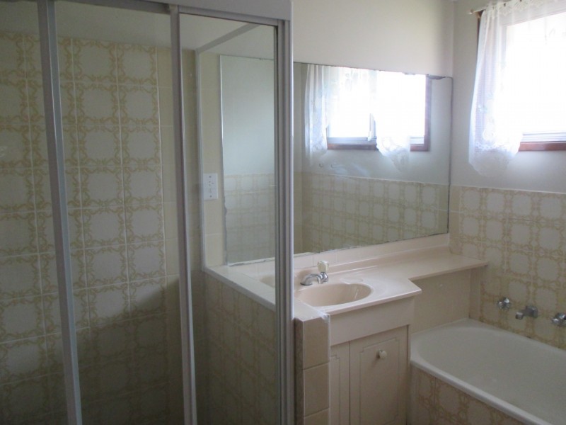 6 Grevillea Drive, St Clair NSW 2759