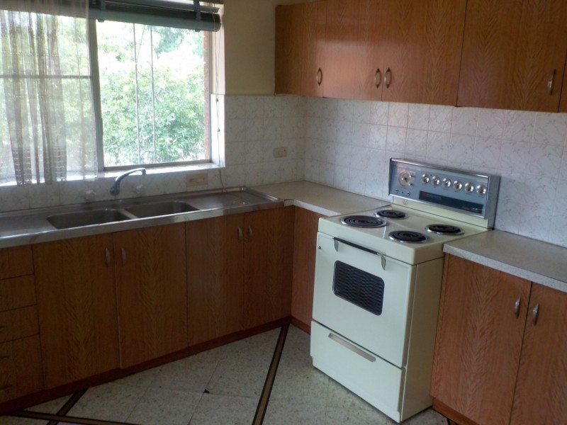 86 Adelaide Street, Oxley Park NSW 2760
