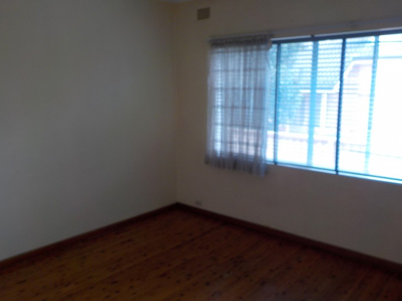 86 Adelaide Street, Oxley Park NSW 2760