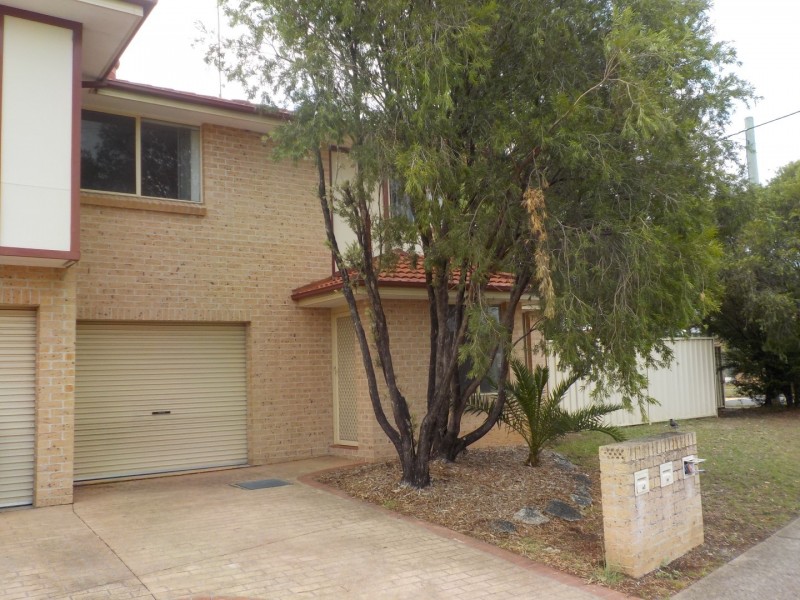 1/2 Wattle Avenue, North St Marys NSW 2760