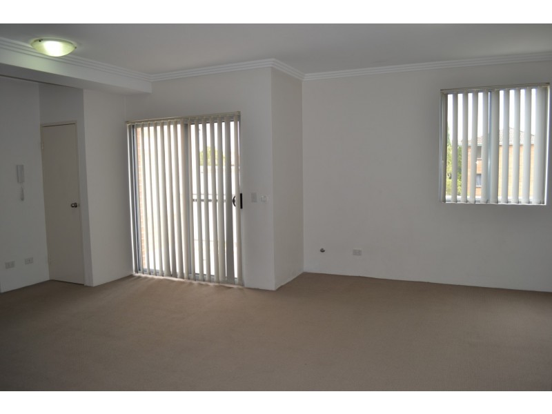 22/26-32 Princess Mary Street, St Marys NSW 2760