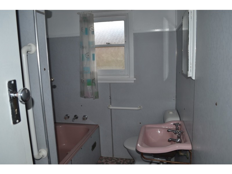 27 Phillip Street, St Marys NSW 2760