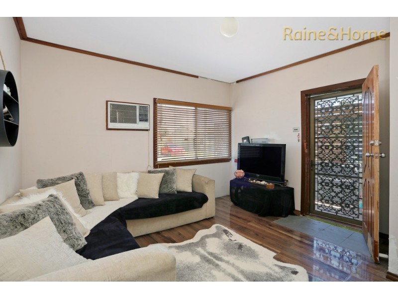 2 ACACIA AVENUE, St Marys NSW 2760