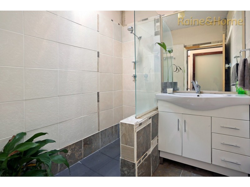 2 ACACIA AVENUE, St Marys NSW 2760