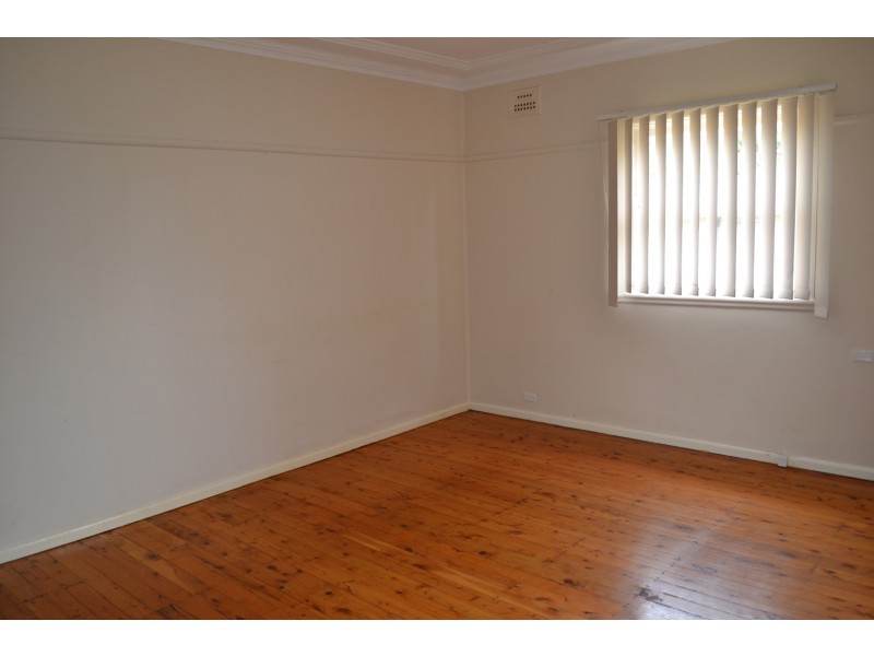 20 Railway Street, Werrington NSW 2747