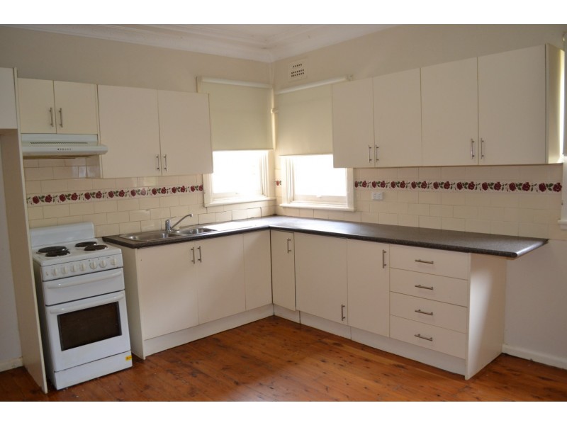 20 Railway Street, Werrington NSW 2747