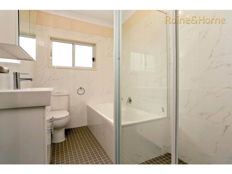 63 GASMATA CRESCENT, Whalan NSW 2770