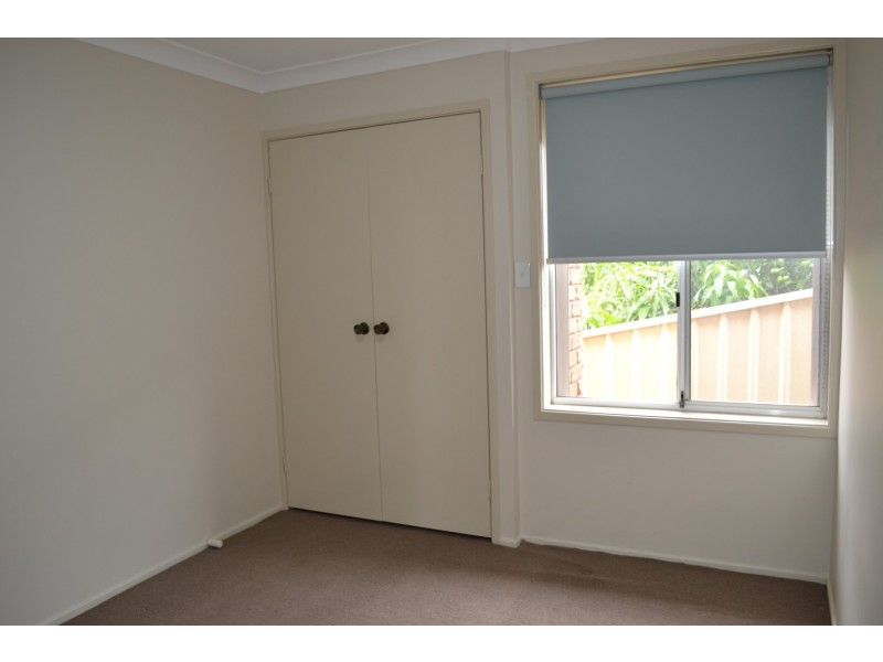 12 Lorikeet Place, St Clair NSW 2759