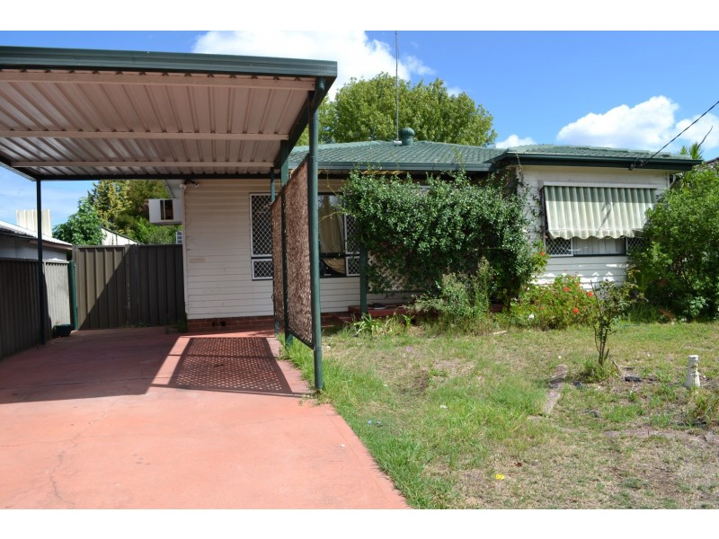 8 Carpenter Street, Colyton NSW 2760