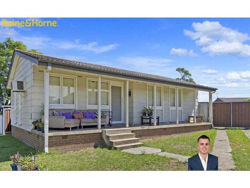 30 RUNCORN AVENUE, Hebersham NSW 2770