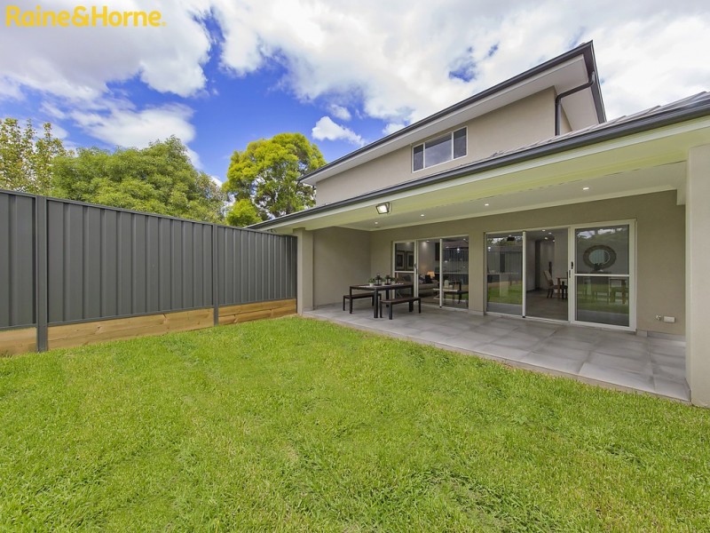 2/31 Rugby St, Cambridge Park NSW 2747