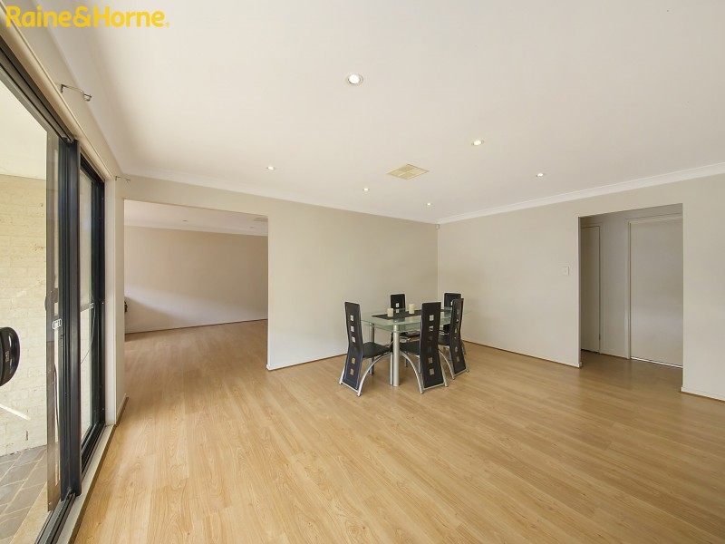 5 Nield St, Ropes Crossing NSW 2760