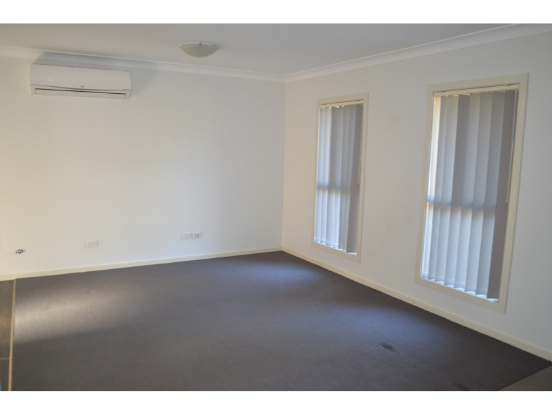 37 Moolana Parade, South Penrith NSW 2750