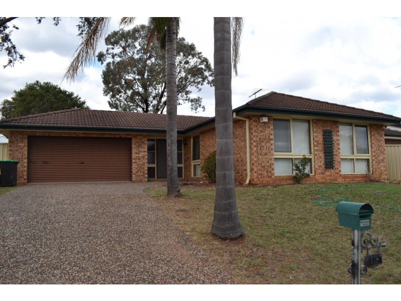 10 Feather Street, St Clair NSW 2759