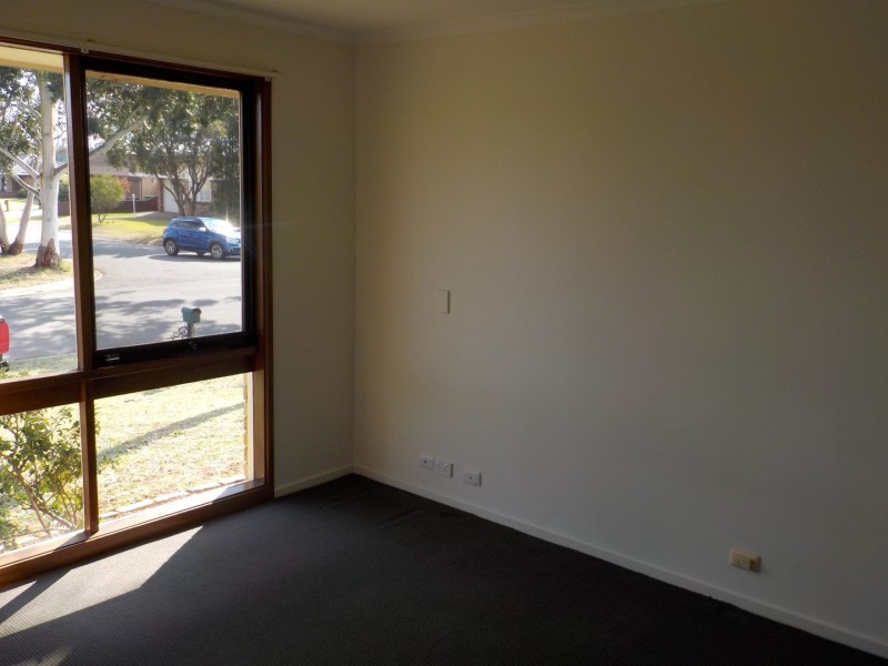 10 Feather Street, St Clair NSW 2759