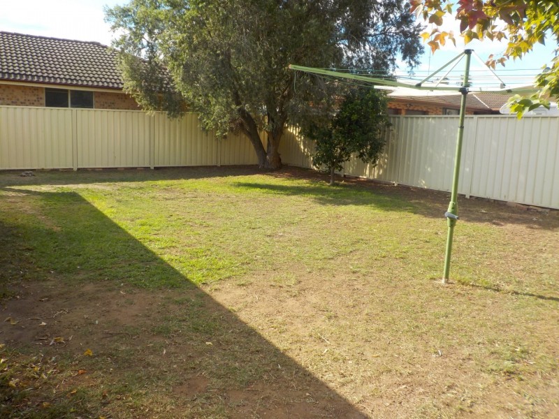 10 Feather Street, St Clair NSW 2759