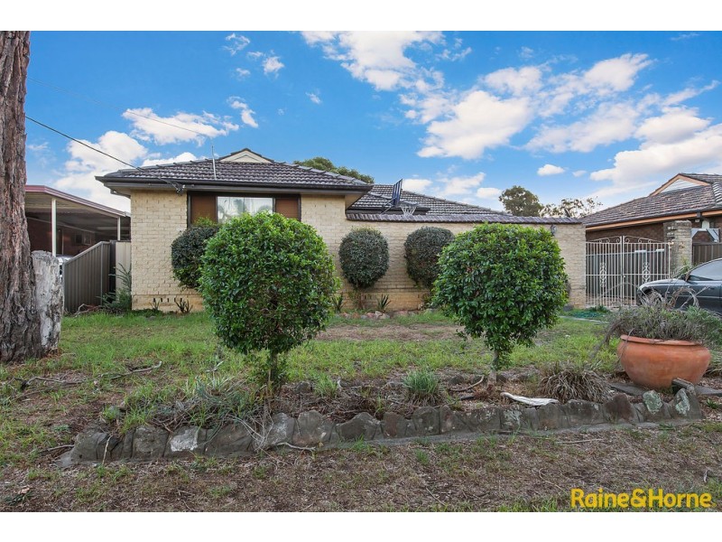 13 Kipling Drive, Colyton NSW 2760