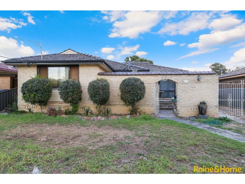13 Kipling Drive, Colyton NSW 2760