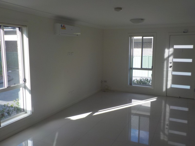 4/6 Braddon Street, Oxley Park NSW 2760