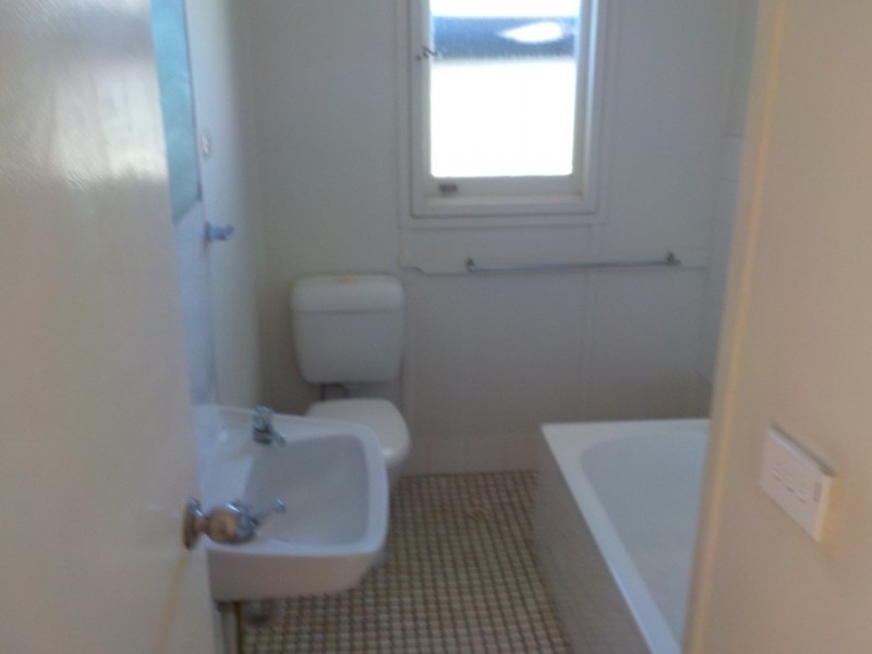 24 Livingston Avenue, Dharruk NSW 2770