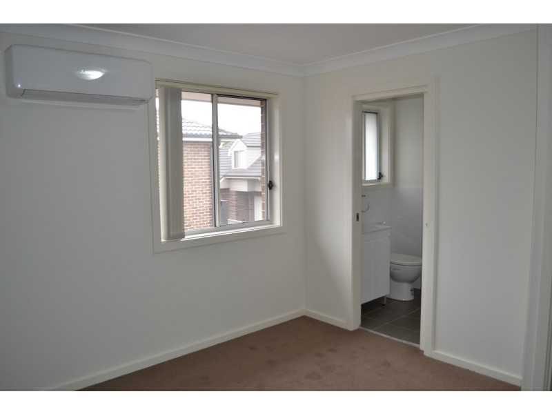 3/12 Braddon Street, Oxley Park NSW 2760