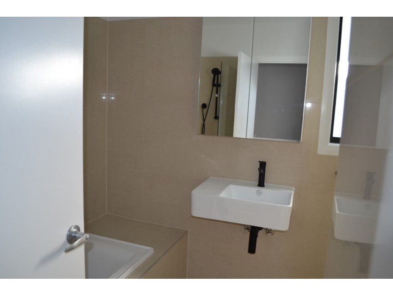 8/27 John Street, St Marys NSW 2760