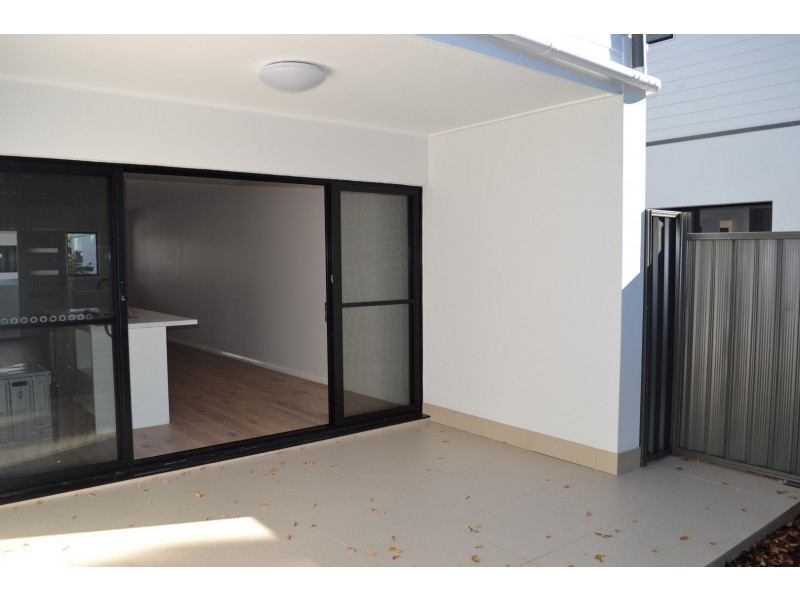 8/27 John Street, St Marys NSW 2760