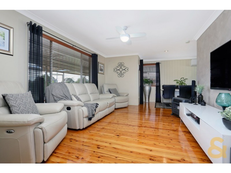 12 Milton St, Colyton NSW 2760