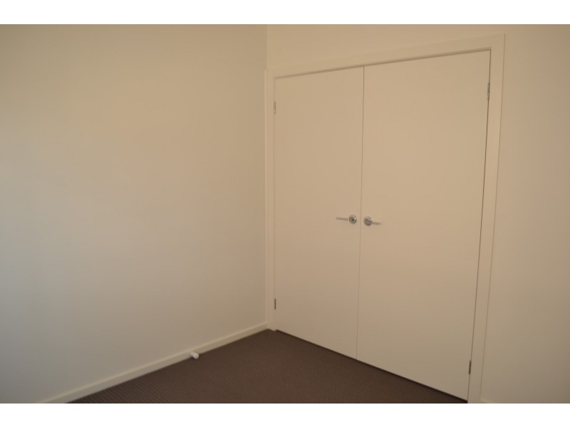 105 Sawsedge Avenue, Denham Court NSW 2565