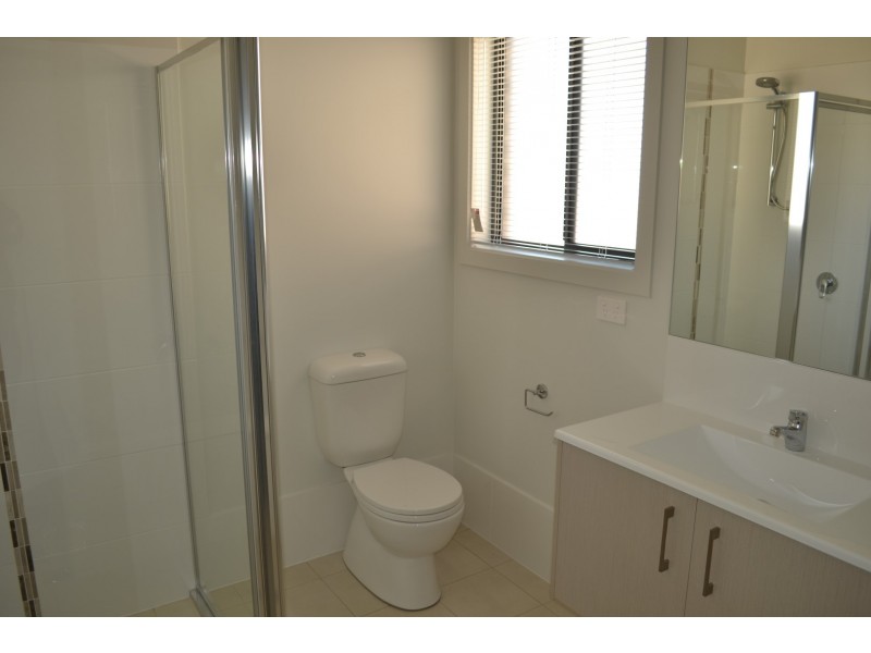 105 Sawsedge Avenue, Denham Court NSW 2565