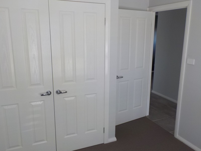 60A Menzies Circuit, St Clair NSW 2759