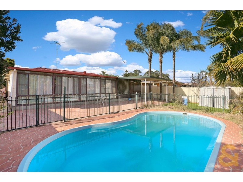 80 Todd Row, St Clair NSW 2759