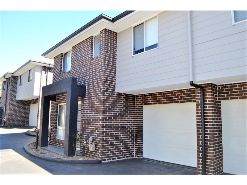 2/169 Canberra Street, St Marys NSW 2760