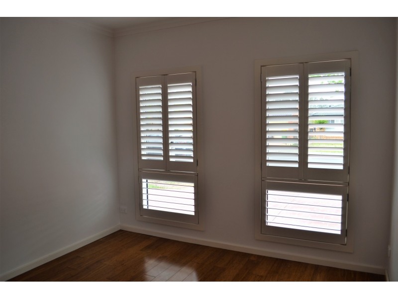 12A Horseshoe Circuit, St Clair NSW 2759